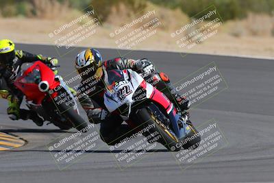 media/Oct-03-2022-Moto Forza (Mon) [[5f077a3730]]/Intermediate Group/Session 2 (Turn 10)/